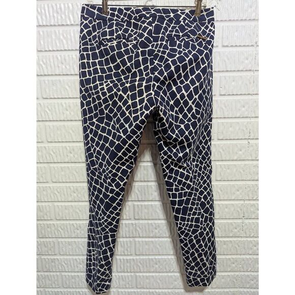 Michael Kors Women's Blue & White Abstract Pattern Straight Ankle Pants Size 8 - Picture 4 of 9
